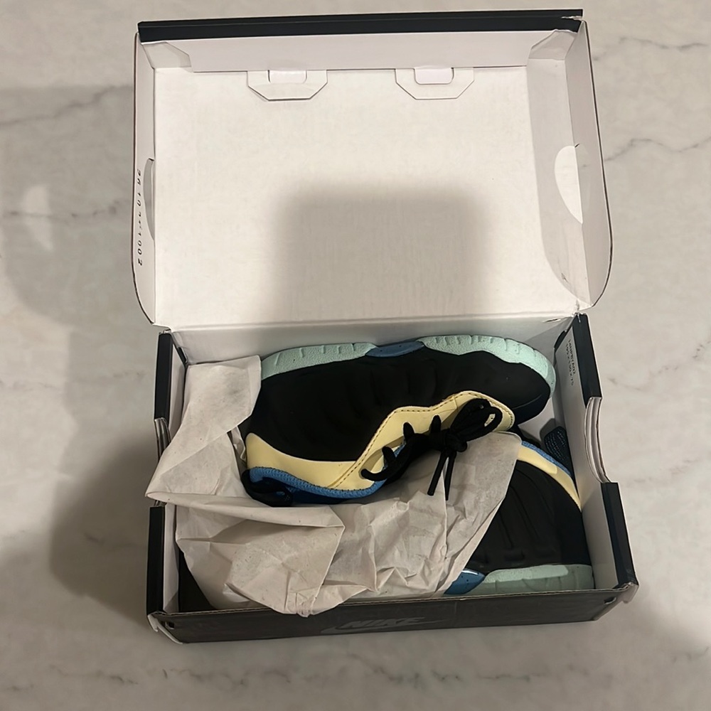 Nike Little Posite One (Brand New in Box)